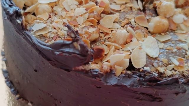 ASMR Eating my Birthday Cake ? смотреть онлайн