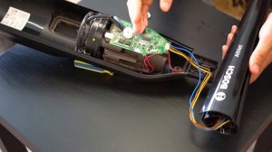 Устранение проблемы отключения беспроводного пылесоса (Bosch Athlet vacuum cleaner)