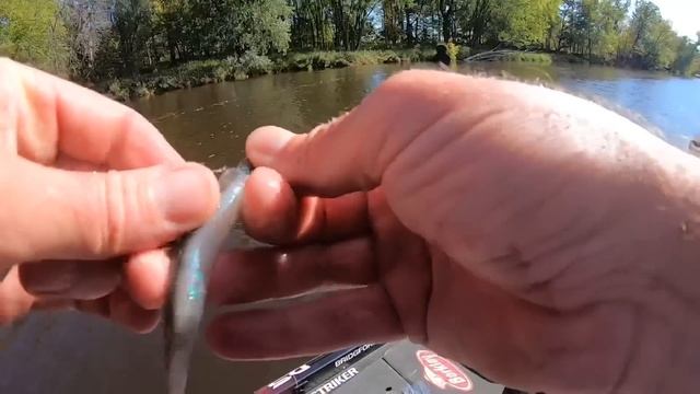 How To Fish Current With A Hover Rig! смотреть онлайн