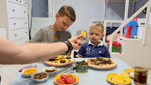 Первый Вовин челлендж / Готовим пиццу из гадостей смотреть онлайн