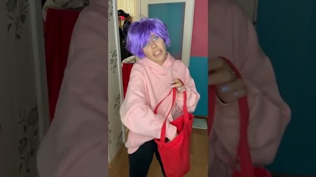 Света и проклятая кукла ждут валентинки. Часть 1. Света В ШОКЕ! Страшилки от Amymyr смотреть онлайн