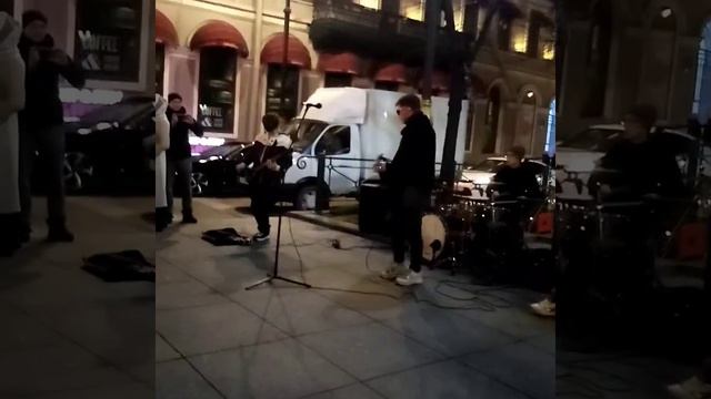 Уличные музыканты Питера. Невский проспект смотреть онлайн