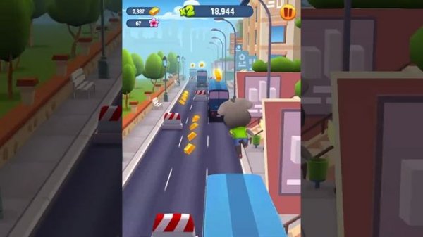 ?? Running Backwards! NEW Talking Tom Gold Run Gameplay IN REVERSE