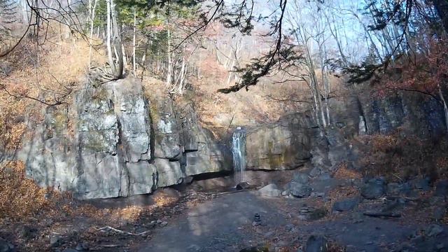 Кравцовские водопады осенью / Приморский край смотреть онлайн