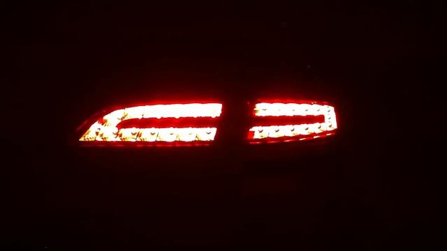 Audi A4 Avant Rear LED Turn Signal Light смотреть онлайн