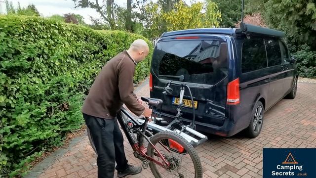 Thule Velospace XT 3 Review - Great Tilting Bike Rack for Cars and Campervans смотреть онлайн