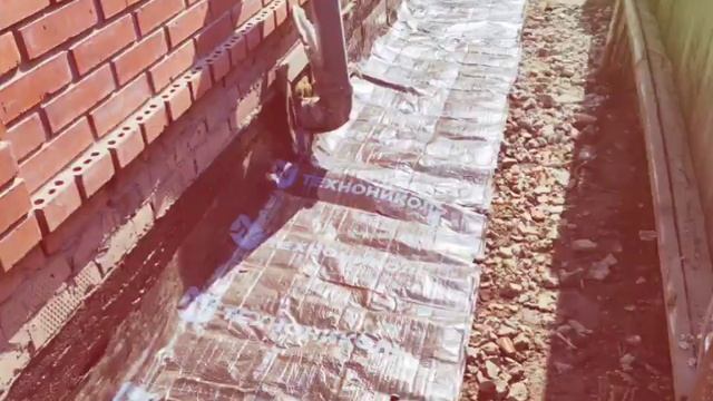 Ремонт отмостки и входа в подвальное помещение коттеджа.