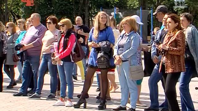 0 4 День добрососедства в Сокольниках смотреть онлайн