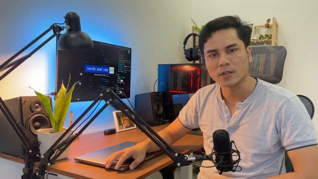 Review Macbook Pro 16 sau một năm - vẫn là Macbook tốt nhất cho lập trình смотреть онлайн