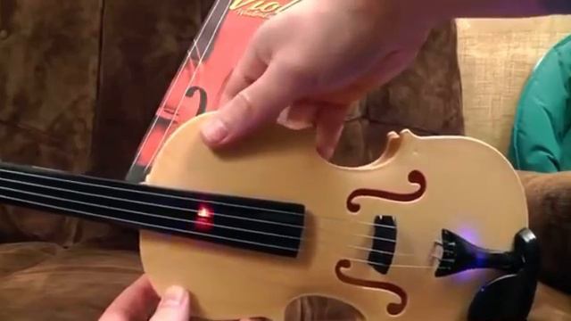 Very violin-y, lads смотреть онлайн