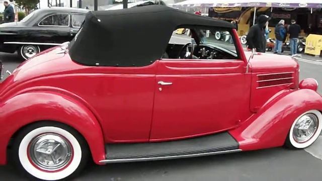 1936 Ford Club Cabriolet MOTOLOCATOR смотреть онлайн