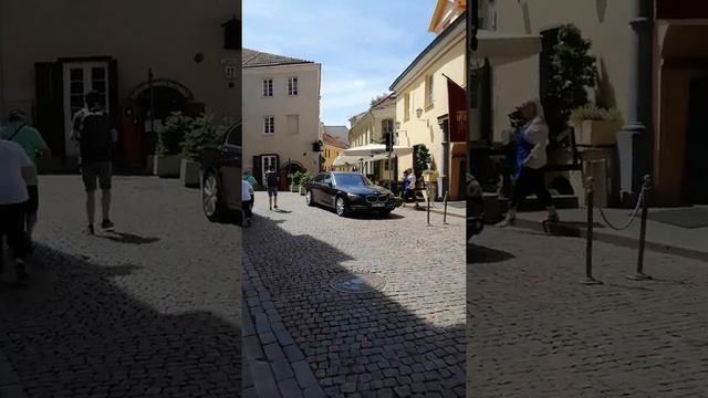 OLD TOWN VILNIUS, ИДЕМ ПО УЛОЧКАМ смотреть онлайн