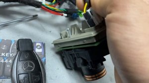 Отремонтировали замок зажигания Mercedes W204 W212 не распознавал ключ