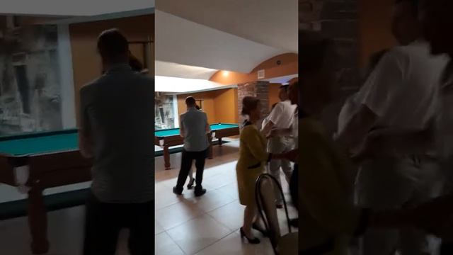 Танец мамы и папы на юбилее. 20 лет. смотреть онлайн