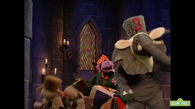 Sesame Street: Number of the Day- 3: Sheep and Elephant смотреть онлайн