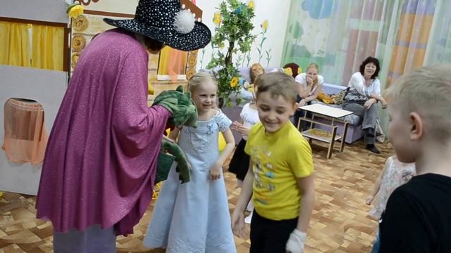 Весёлая игра с Драконом. (A fun game with a Dragon). Игровой центр Сюрприз Северск. смотреть онлайн