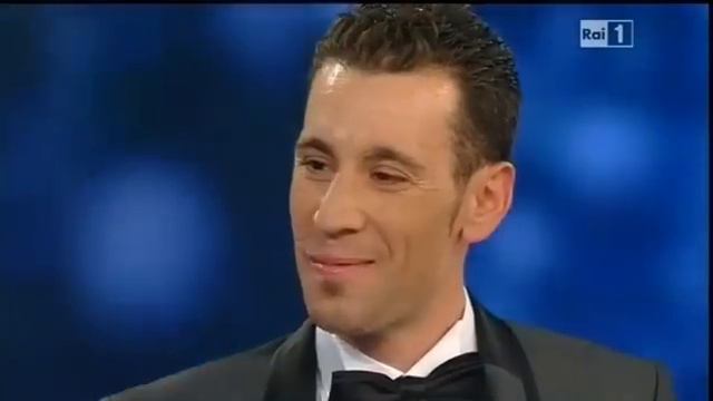 Sanremo 2015 - Vincenzo Nibali - Seconda serata 11/02/2015 смотреть онлайн