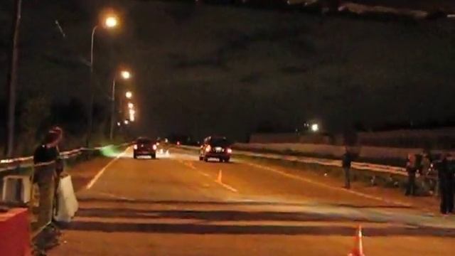 Ford Explorer -Toyota Land Cruiser 100 смотреть онлайн