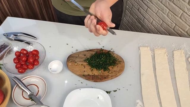 Люля-Кебаб . Тесто, сыр и помидор. смотреть онлайн