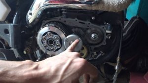 Что скопилось в центрифуге MOTOLAND XR 250 ENDURO после 2000 пробега