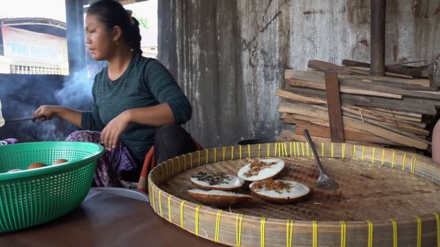 6 Indonesian Street Food in CIREBON, West Java смотреть онлайн