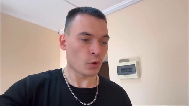 Товарка на АВИТО! Деньги на КРОССОВКАХ! смотреть онлайн