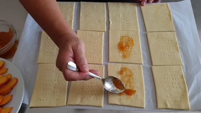 SFOGLIATELLE ALLE PESCHE?RITA CHEF | Con 3 Pesche E La Pasta Sfoglia Fai Queste Delizie.