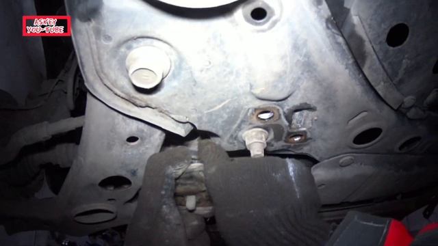 ??? Toyota RAV4 III Замена передних  втулок стабилизатора