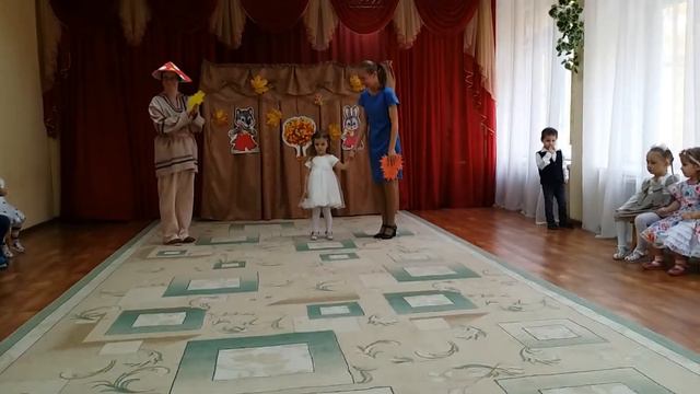 Первый утренник смотреть онлайн