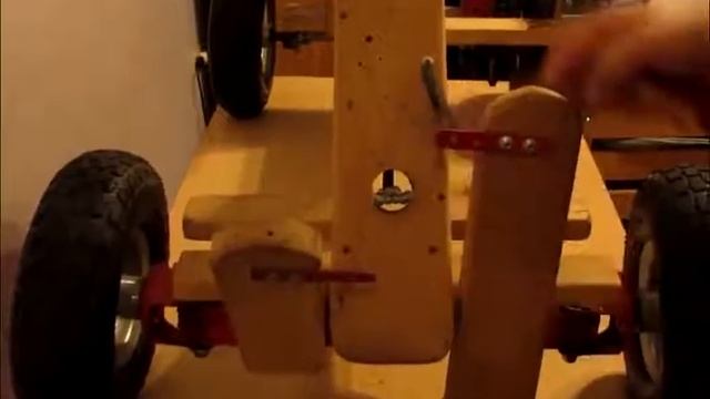 Крутой электромобиль для ребенка своими руками.