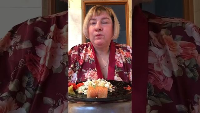 Мукбанг / Ролл Филадельфия  /Блинчики с творогов в этом