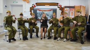 Старший ансамбль ложкарей. Попурри на темы военных песен