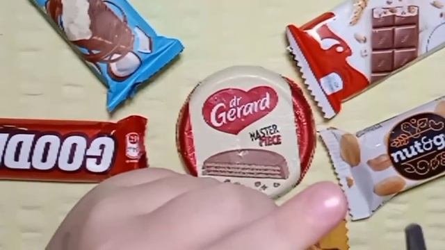 ASMR. Unpacking your favorite sweets (Kinder Country + COCO Pina Colada). смотреть онлайн