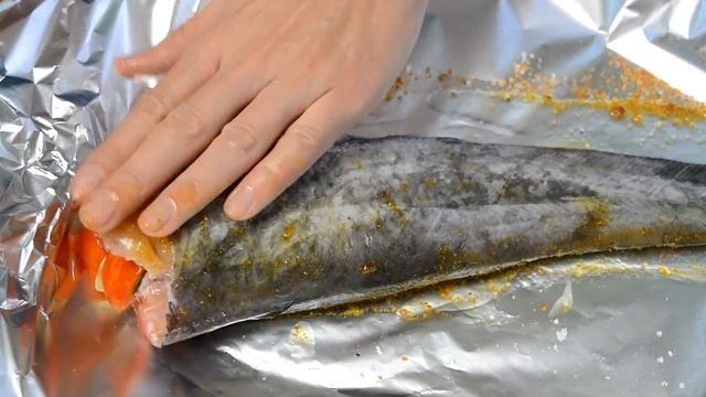 Сом запеченный с помидорами и розмарином смотреть онлайн