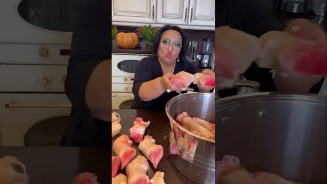 С первым днём зимы! Время ставить Хаш. Хаш от Аруси. Яйца. Работаем, работаем. Надо зарабатывать. смотреть онлайн