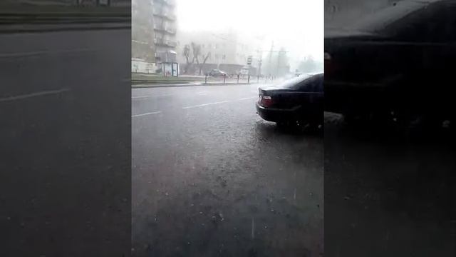 Ливень с градом в Перми смотреть онлайн