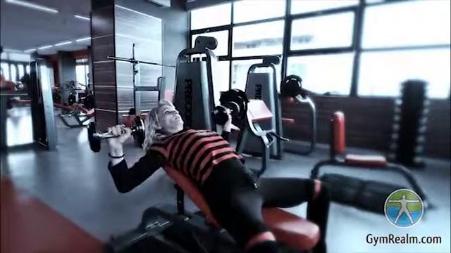 Гръдна Преса с Дъмбели от Вдигната Лежанка с завъртане смотреть онлайн