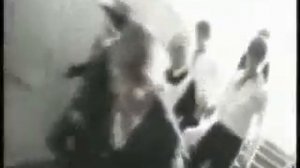 Тараканы! — Я смотрю на них.flv