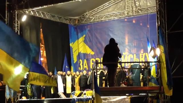 Вечірня служба. Православна Церква КП. Євромайдан 11.12.2013 р. смотреть онлайн