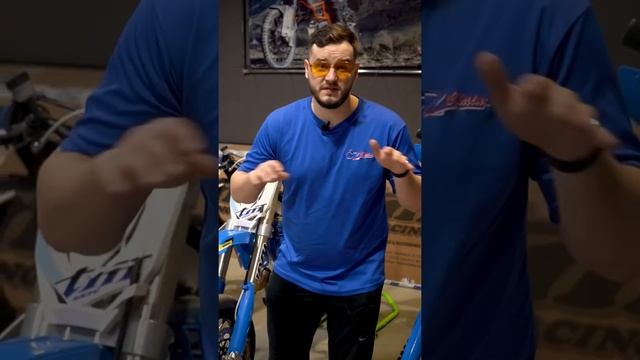 Что будет с мотоциклом, если заливать дешевое масло? #мотосервис #мото #ремонтмото #мотоциклист смотреть онлайн