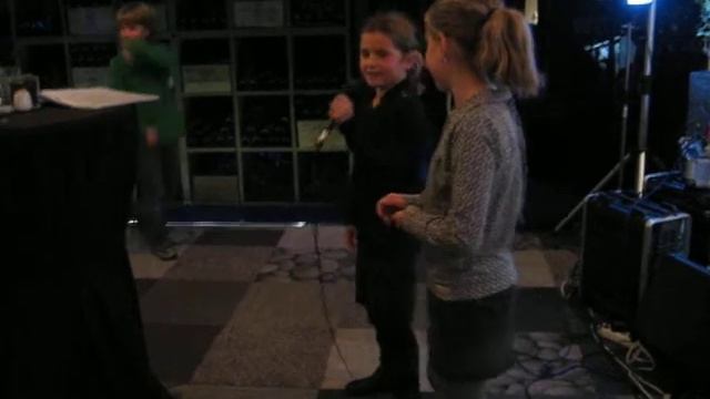 Teleromeo by little girl @ Sas van Gent 25-10-09! смотреть онлайн