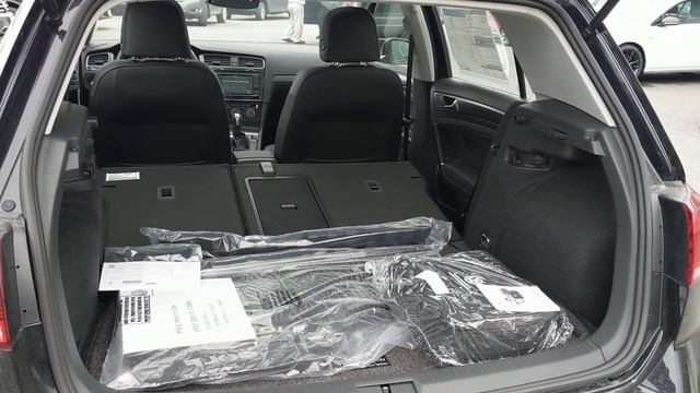 2021 Volkswagen Golf смотреть онлайн