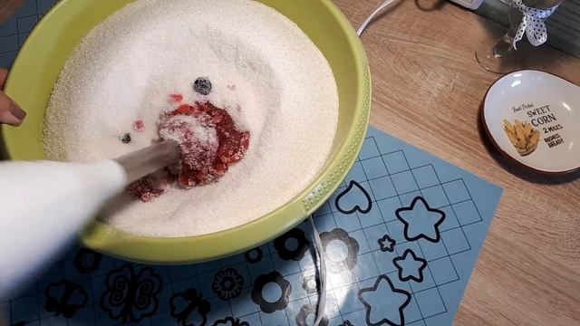 ВИТАМИННАЯ БОМБА варенье без варки с черной смородины смотреть онлайн