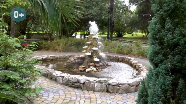 Центральный СОЧИ ➤экскурсия по УЛИЦАМ и скверам ➤ОСЕНЬ в Сочи ➤интересные места ➤ЦЕНЫ ?Просочились смотреть онлайн