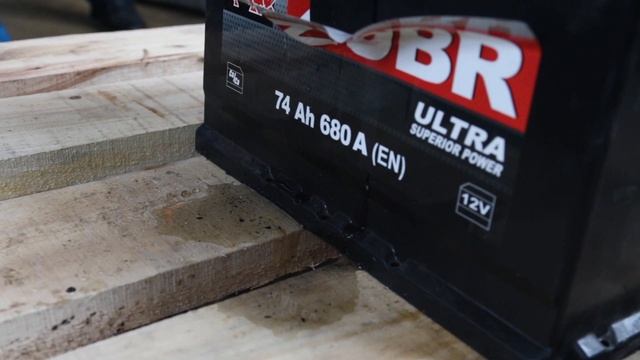 Экстремальные испытания автомобильного аккумулятора. Выпуск 1 смотреть онлайн