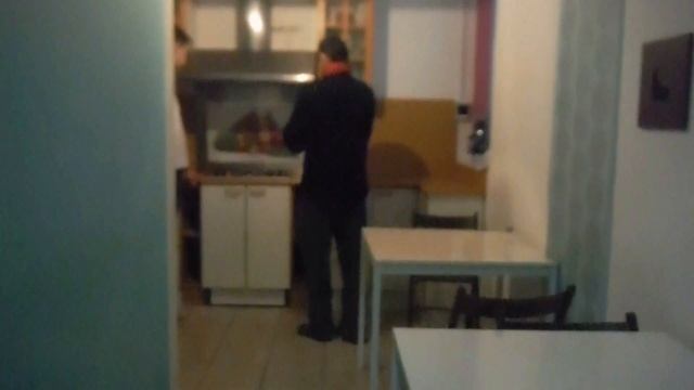 Обзор Хостела "Сибирь" в Москве и ночевка в зимнем лесу смотреть онлайн