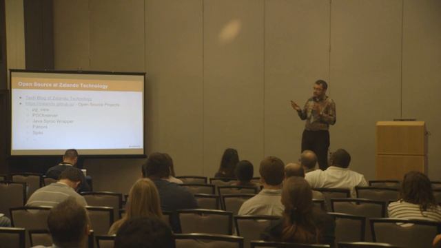 Data Integration in the World of Microservices Valentine Gogichashvili смотреть онлайн