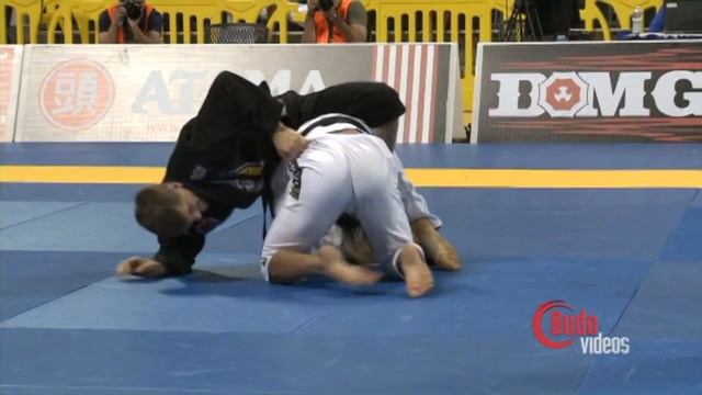 Rafael Mendes vs Leonardo Saggioro / World Championship 2011 смотреть онлайн