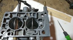 Солекс 30/30 , синхронник . Часть 2. Механизм синхронного открытия заслонок .