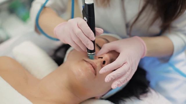 Голливудский уход HydraFacial